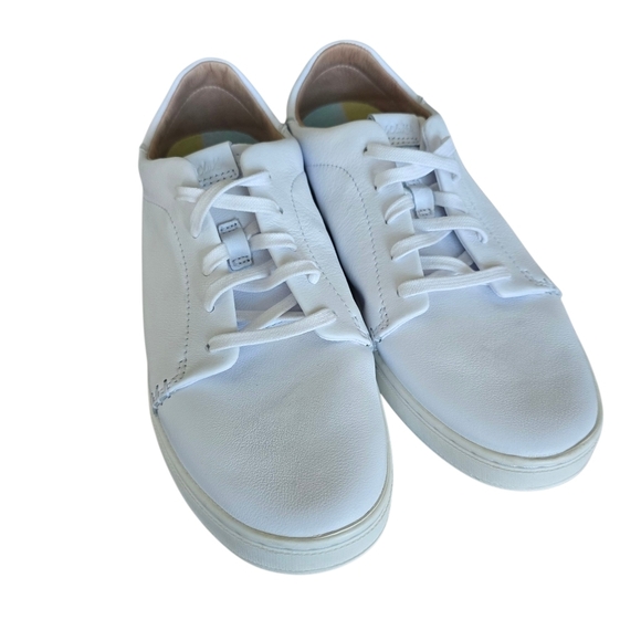 OluKai Pehuea Li 'Ili Convertible Sneaker - Picture 3 of 8